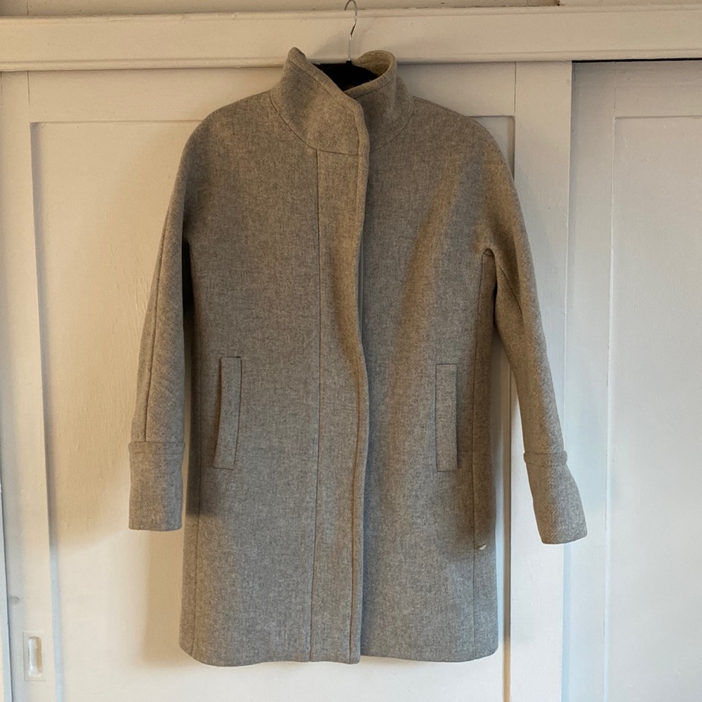 J crew cocoon coat, size 4, gray, great condition